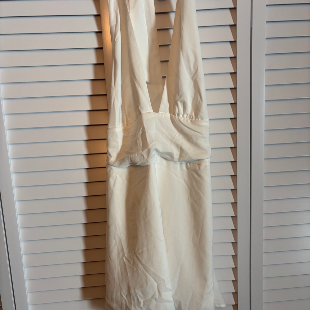 Elegant White Mini Dress